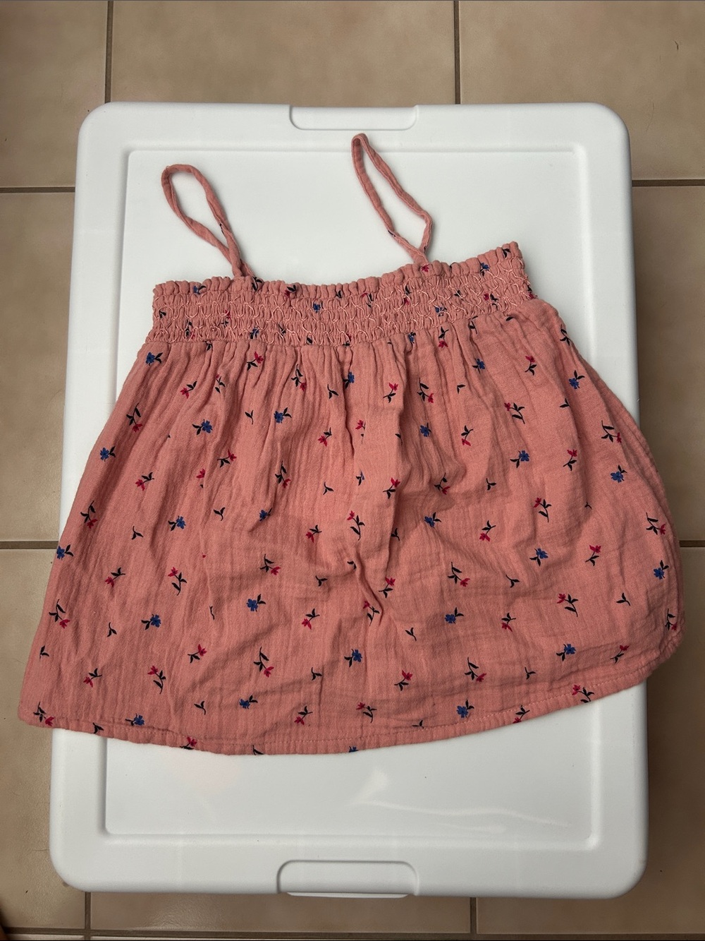 EUC Old Navy Floral Smocked Cami Top